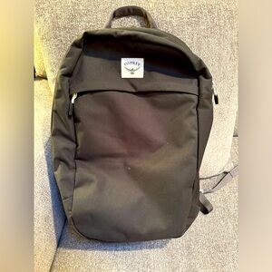 OSPREY Black Backpack